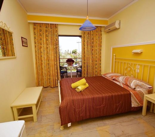 Mathraki Resort