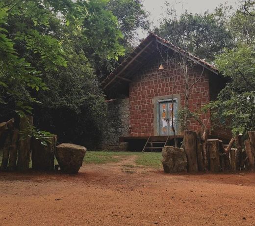 Vihanga Village
