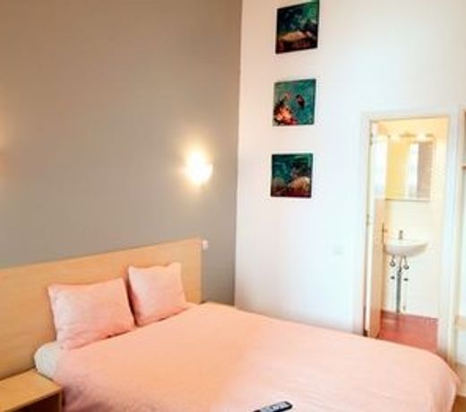 Central Guesthouse