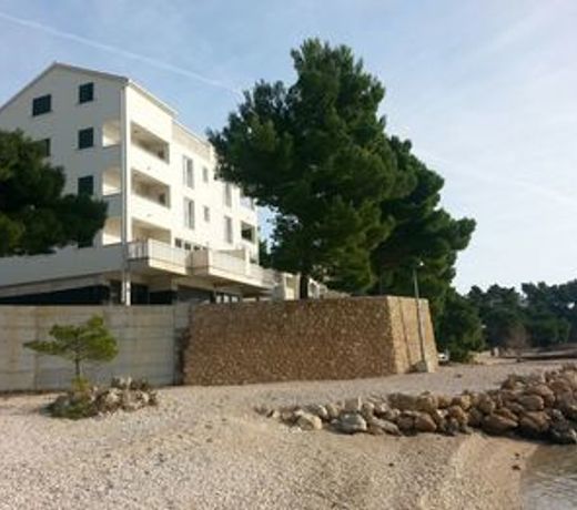 Villa Carica