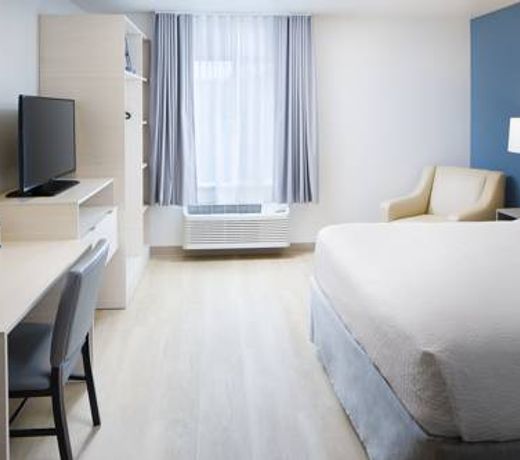 WoodSpring Suites Seattle Everett