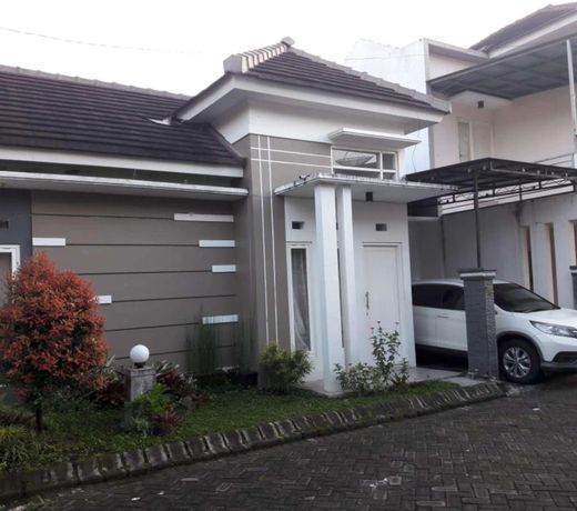 Villa Mutiara Batu