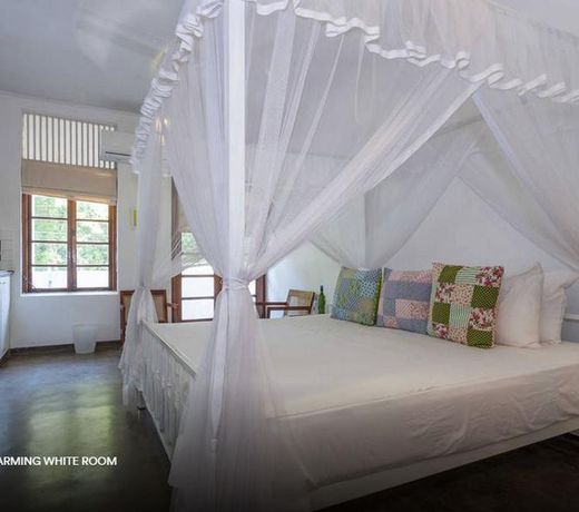 Colombo 7 - A Charming White Room