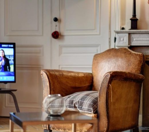 APPARTEMENTS DE VILLE ?? RIVA LOFTS & SUITES