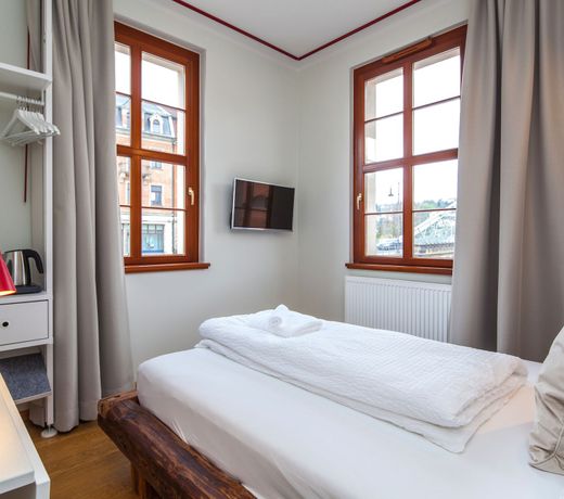 Bed and Breakfast am Schillerplatz