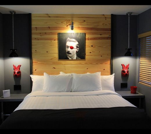 Hotel Gaythering - Gay Hotel - All Adults Welcome