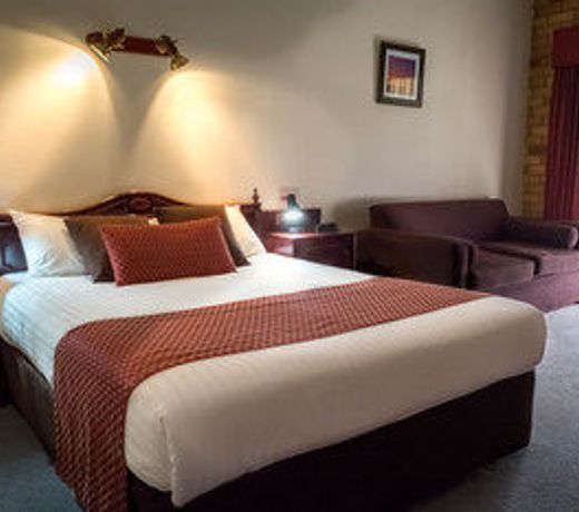 Narrandera Club Motor Inn