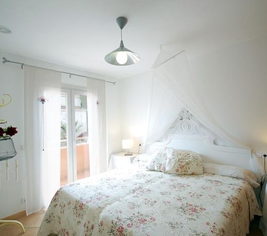 Villa Oliveres D'Alcanada - Four Bedroom