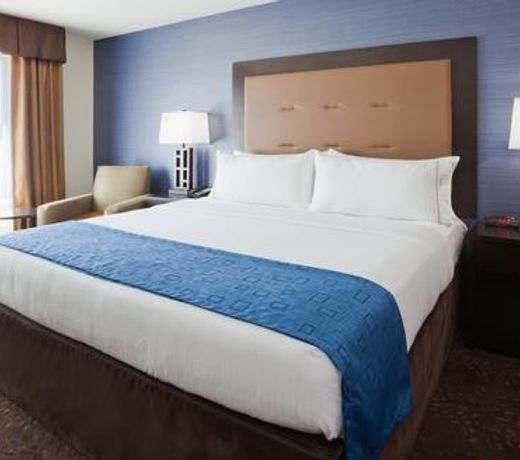 Holiday Inn Express Hotel and Suites Fort Dodge