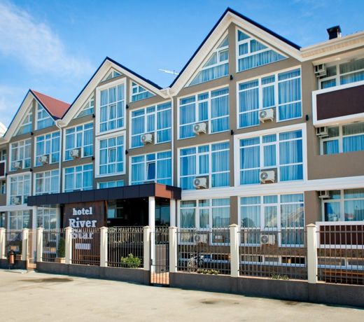 River Star Hotel