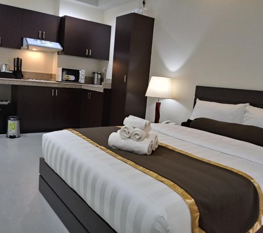 2205 Suites