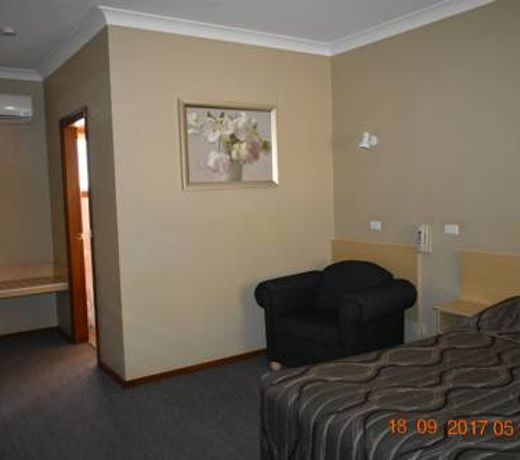Cooee Motel