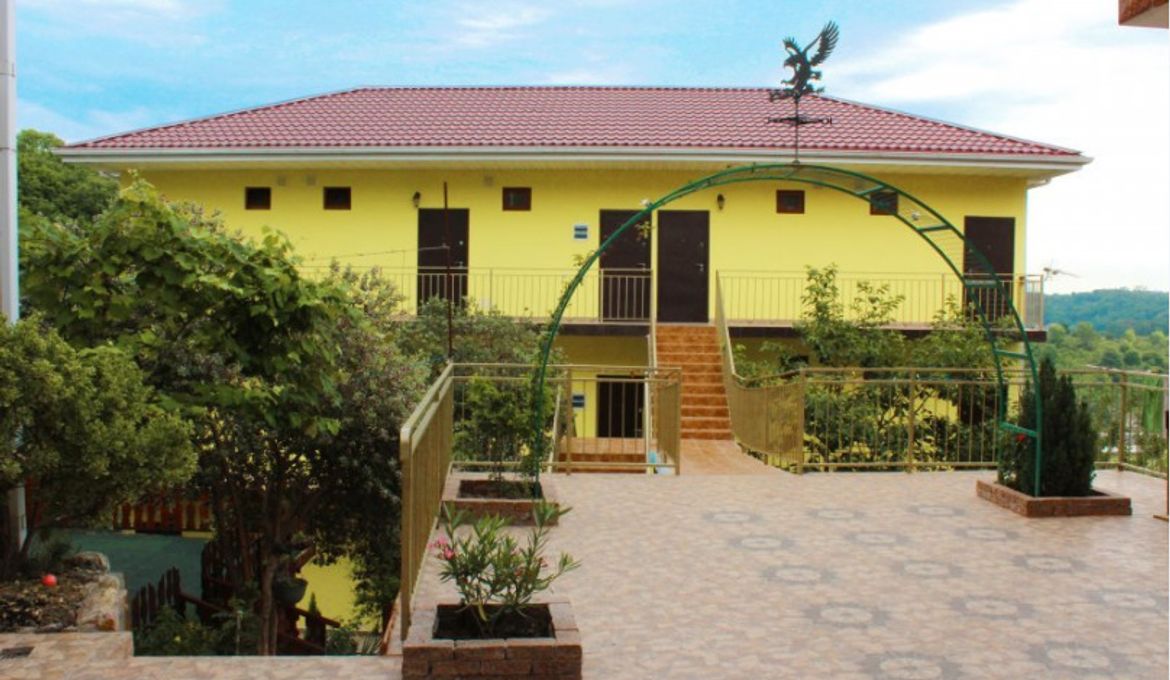 Guest house Pravoslavnaya ulitsa 48a