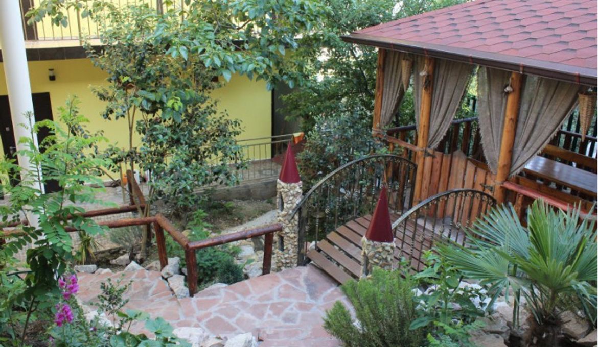 Guest house Pravoslavnaya ulitsa 48a