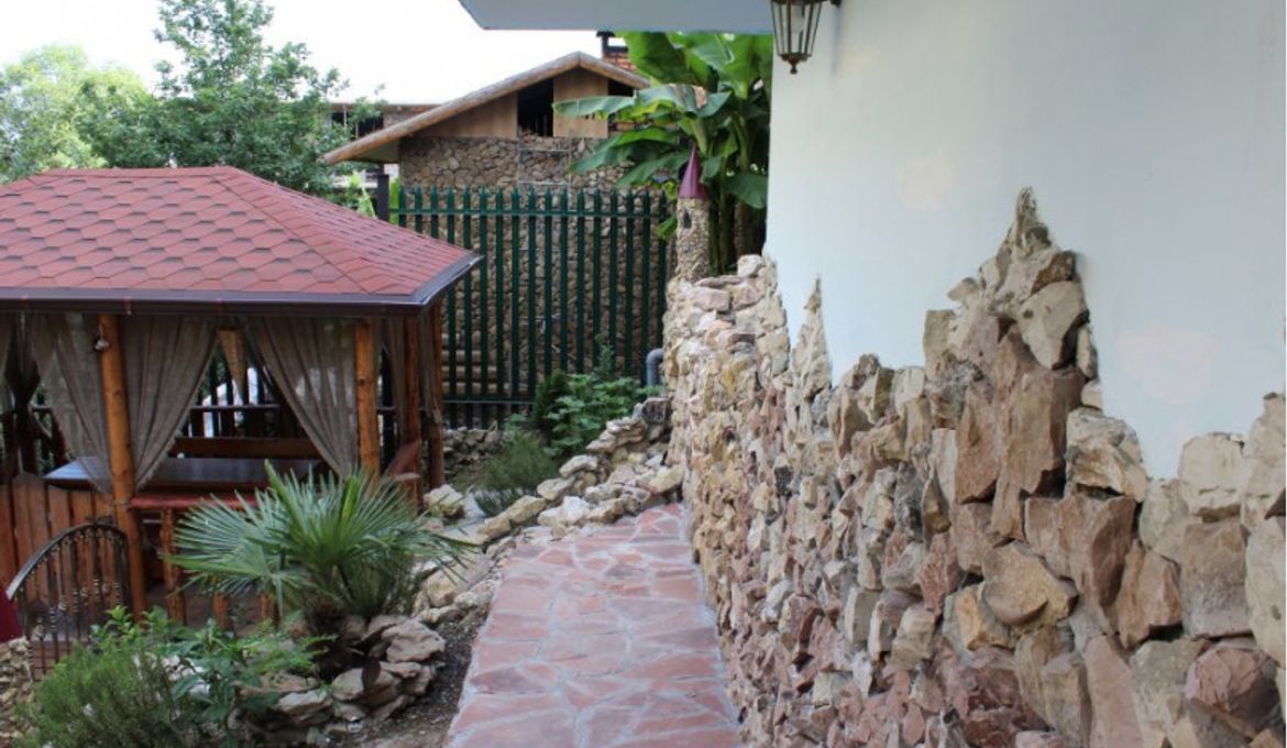 Guest house Pravoslavnaya ulitsa 48a