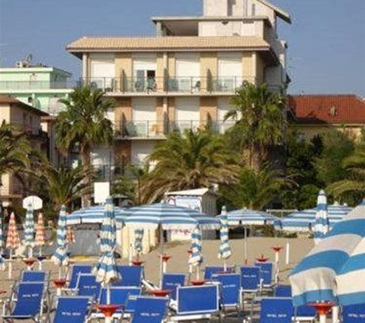 Petit Hotel