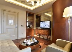 Nevv Bosphorus Hotel & Suites фото 4