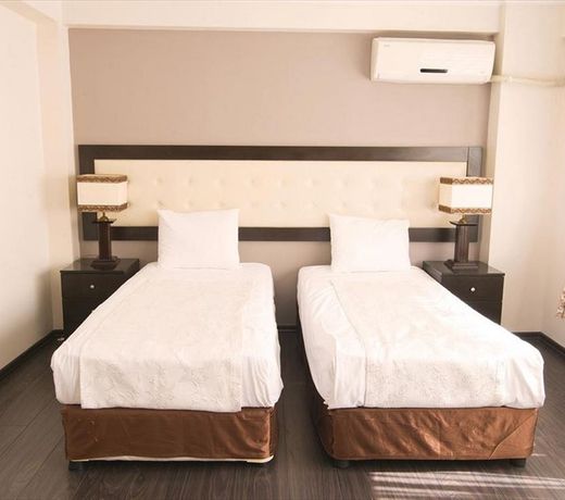 Cumbali Suite Hotel
