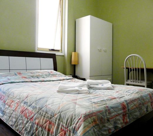 Central Private Hotel