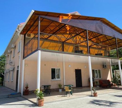 Yuzhanochka Guest House