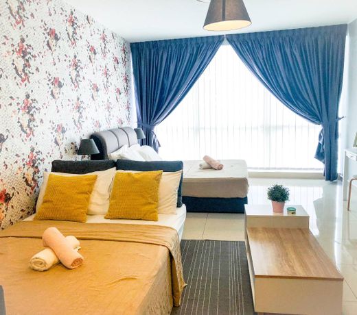 Chrisenbel Suites - Pinnacle PJ