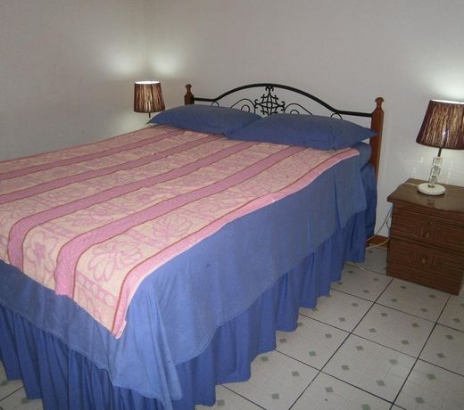 ANABRU PACIFIC LODGE