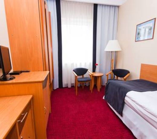 Hotel Malinowski Business