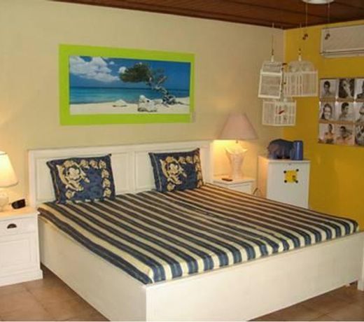 GUESTHOUSE LITTLEDAVID