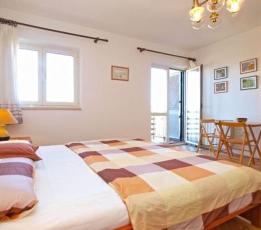 Apartments Ruzica 743