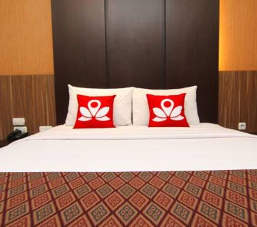 ZEN Premium Near Rumah Mode