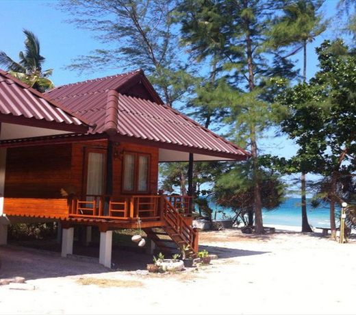 Baanchaylay Resort