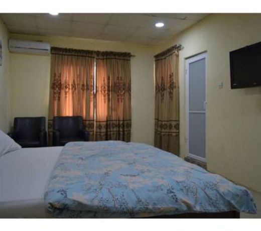 Whitebrook Suites and Bar