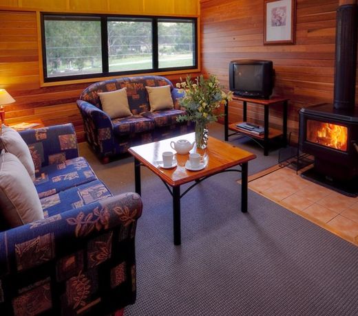 Girraween Environmental Lodge