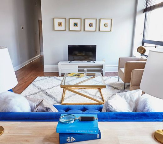 Chic 3BR in Old Town by Sonder