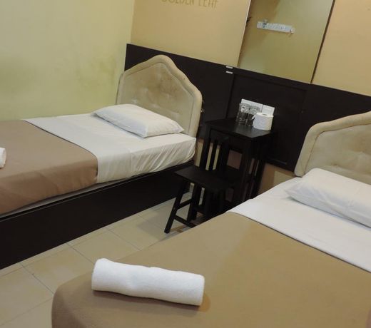 Golden Leaf Hotel @ Taman University