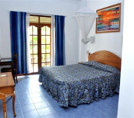 Muthumuni Ayurveda River Resort