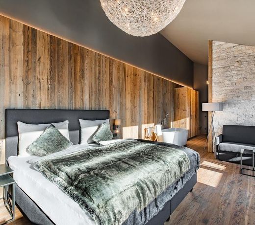 ALMMONTE SENSUM SUITES Boutique Hotel