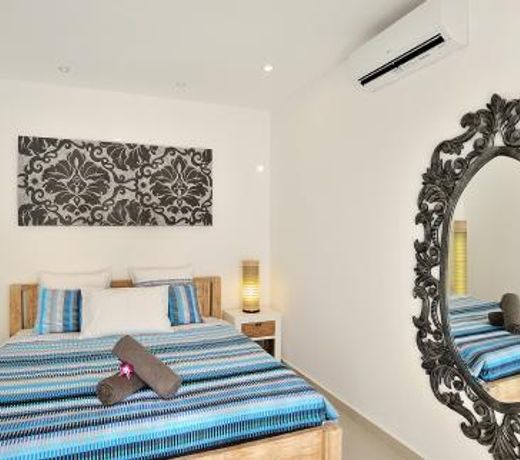 Villa Flores