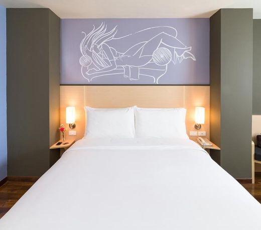 ibis Vientiane Nam Phu