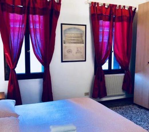 Hesperia Apartment