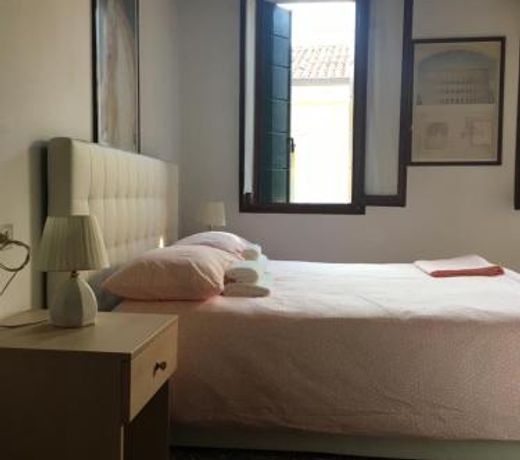 Hesperia Apartment