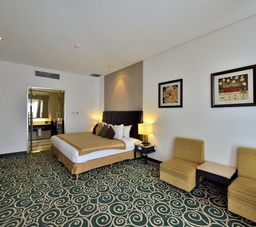Golden Flower by KAGUM Hotels