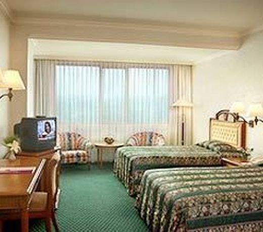 Grand Aquila Hotel