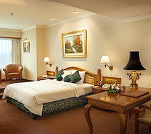 Grand Aquila Hotel