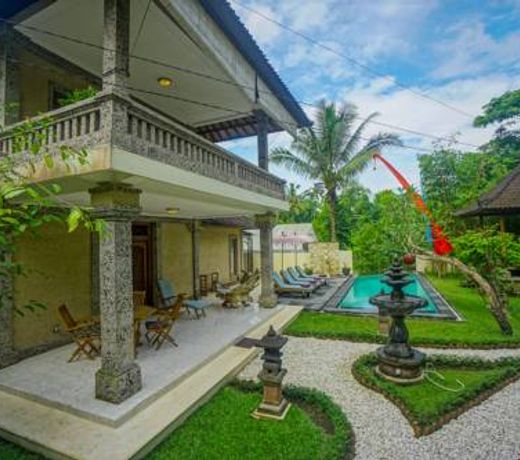 Villa Tirta Indah