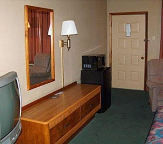 Spanish Trails Inn