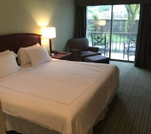 Cohasset Harbor Resort