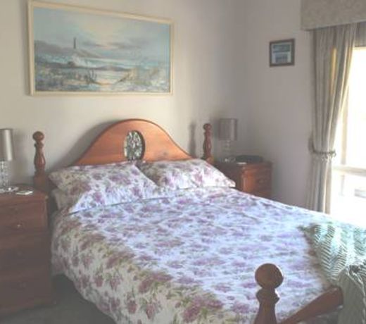 Nyora Lodge B&B