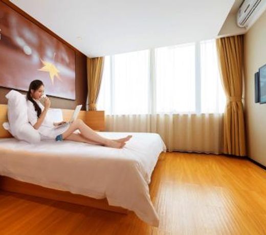 IU Hotel Guiyang Shibei Road