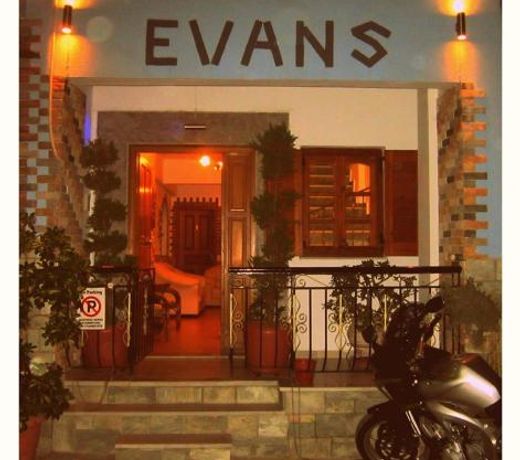 EVANS Skiathos